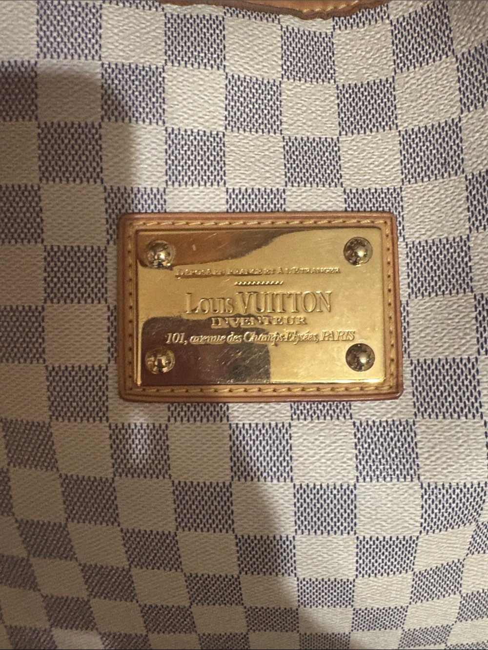 Louis Vuitton Galleria GM - Picture 2 of 16